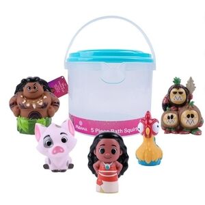 Disney Moana Bath Toy Set with Blue Bucket